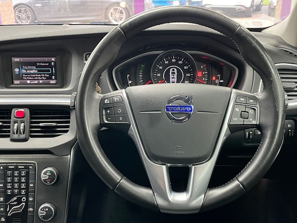 Used Volvo V40 2015 for sale - 76291215: Photo 33