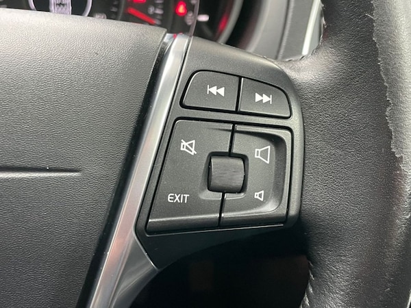 Used Volvo V40 2015 for sale - 76291215: Photo 35