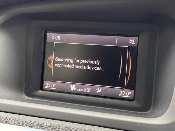 Used Volvo V40 2015 for sale - 76291215: Photo 39