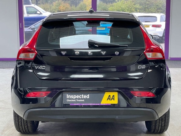 Used Volvo V40 2015 for sale - 76291215: Photo 9