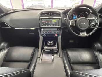 Used Jaguar F-Pace 2019 for sale - 75432540: Photo
