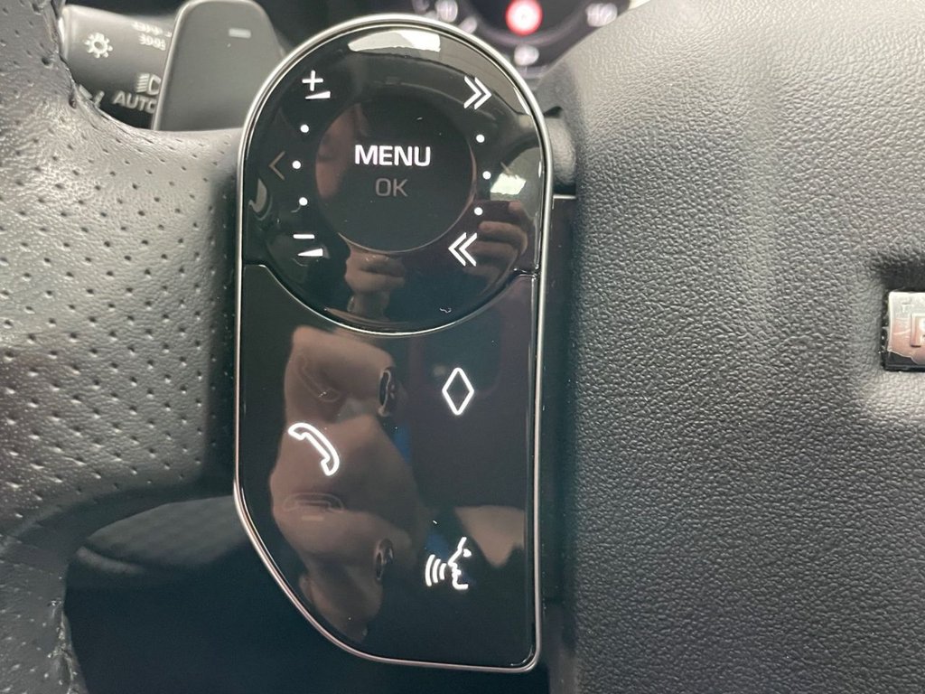 Used Land Rover Range Rover Velar 2019 for sale - 76147292: Photo 39
