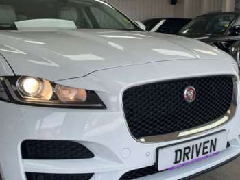 Used Jaguar F-Pace 2017 for sale - 75067994: Photo