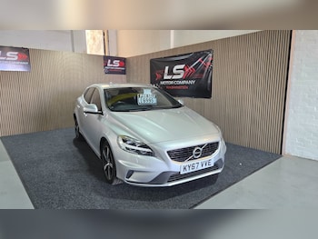 Used Volvo V40 2017 for sale - 78351495: Photo