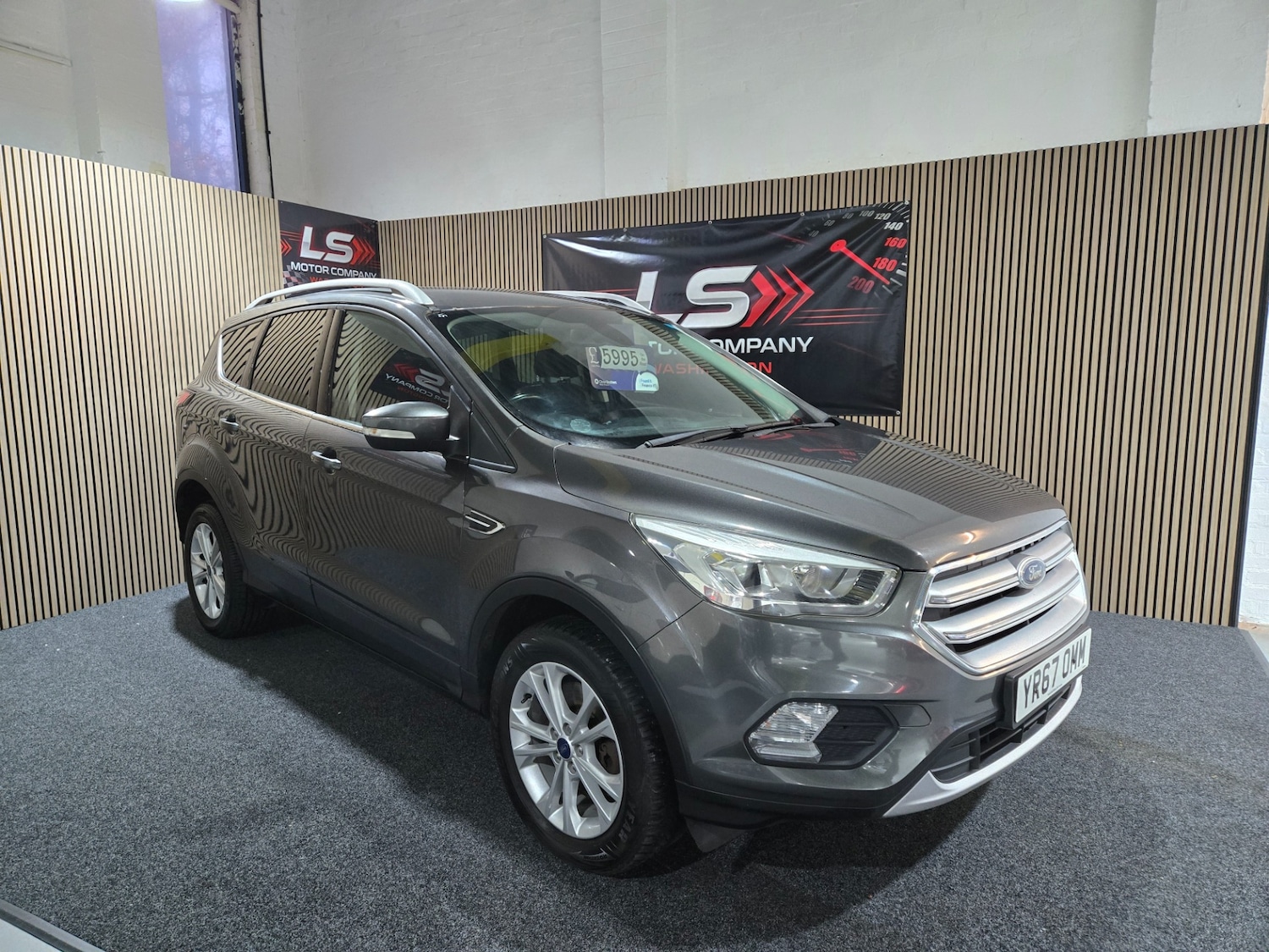 Used Ford Kuga 2017 for sale - 77620853: Photo 2