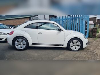 Used Volkswagen Beetle 2013 for sale - 76026912: Photo