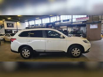Used Mitsubishi Outlander 2018 for sale - 79678855: Photo