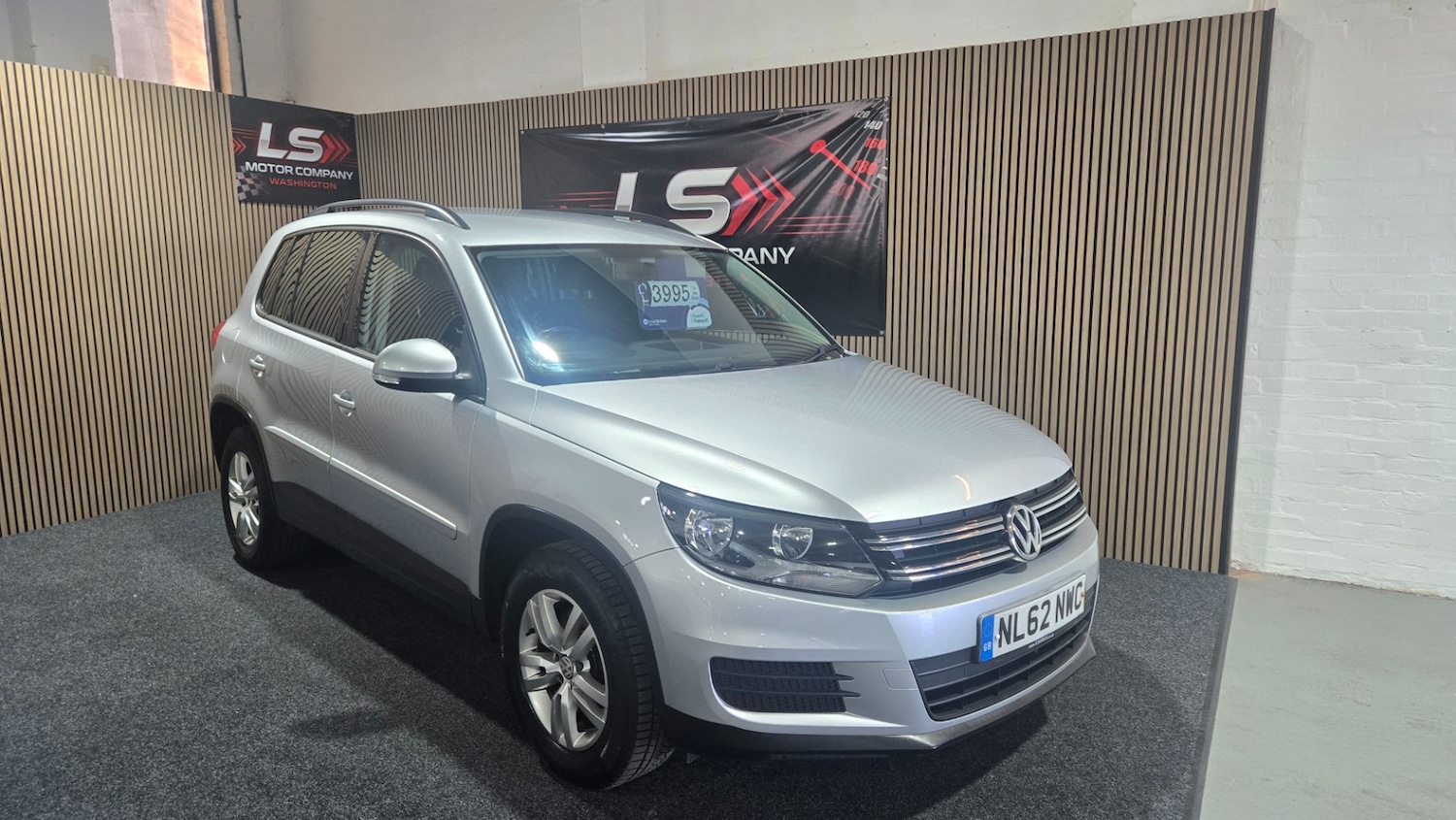 Used Volkswagen Tiguan 2012 for sale - 78105744: Photo 2