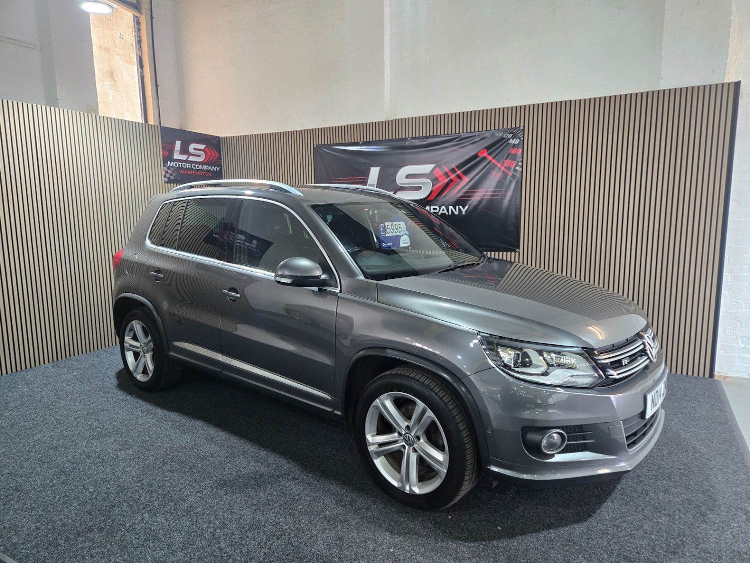 Used Volkswagen Tiguan 2014 for sale - 77607405: Photo 2