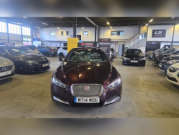 Used Jaguar XF 2014 for sale - 79376550: Photo