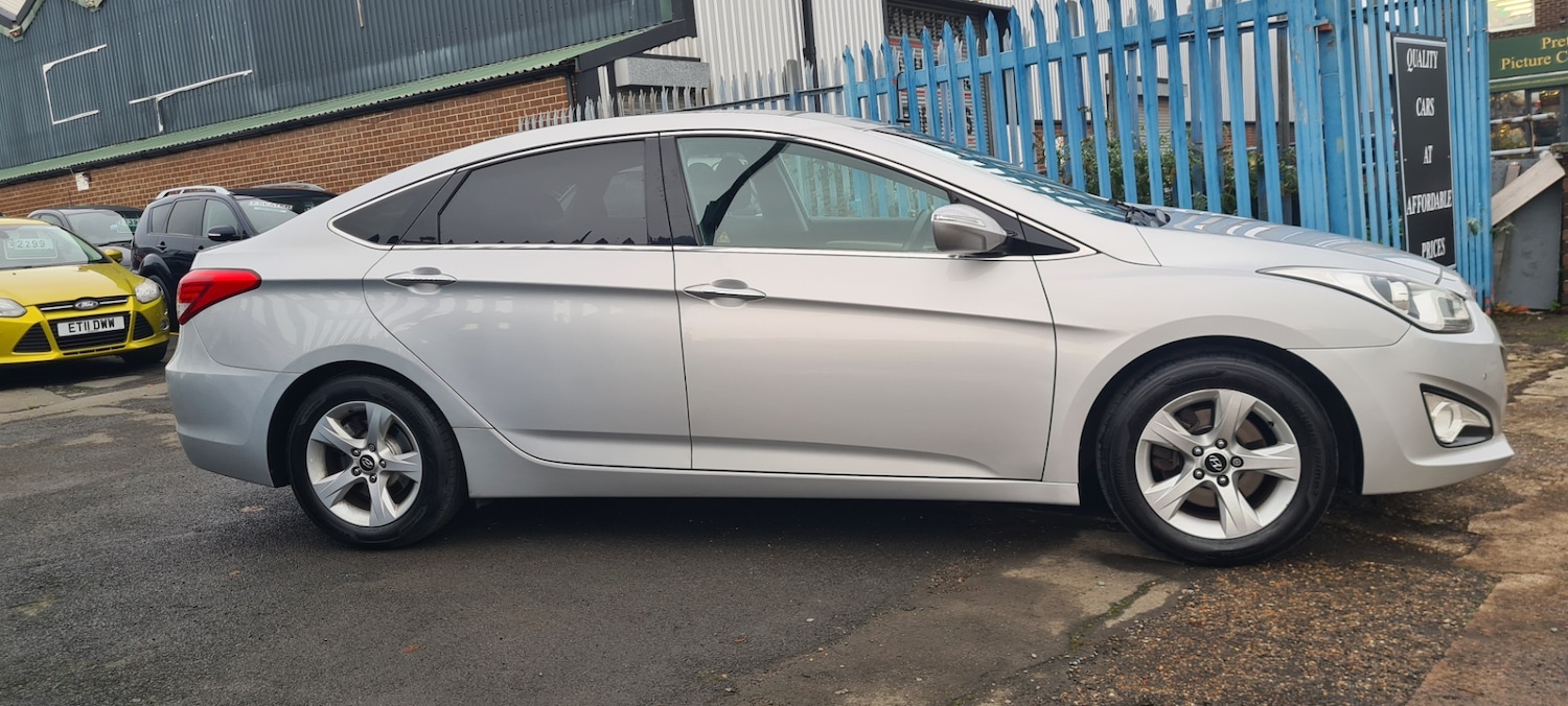 Used Hyundai i40 2012 for sale - 76324974: Photo 2