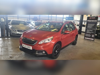 Used Peugeot 2008 2015 for sale - 79429126: Photo