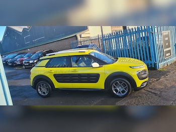 Used Citroen C4 Cactus 2015 for sale - 77168602: Photo