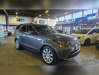 Used Land Rover Discovery 2017 for sale - 79228351: Photo