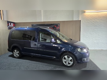 Used Volkswagen Caddy Maxi Life 2015 for sale - 78351497: Photo