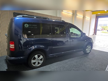 Used Volkswagen Caddy Maxi Life 2015 for sale - 78351497: Photo
