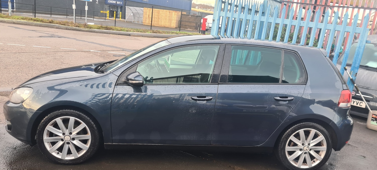 Used Volkswagen Golf 2010 for sale - 77213856: Photo 5