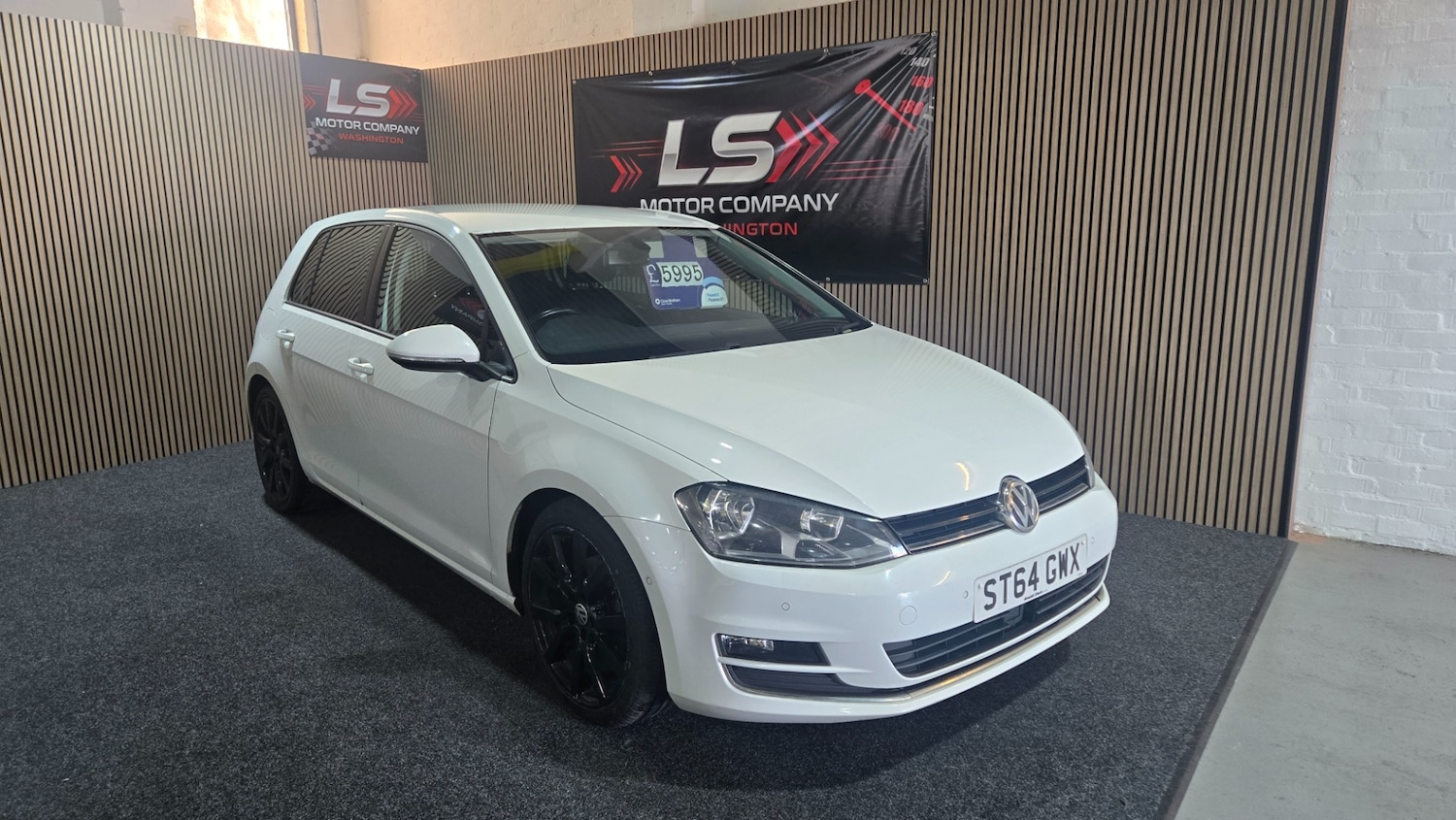 Used Volkswagen Golf 2014 for sale - 78143656: Photo 2
