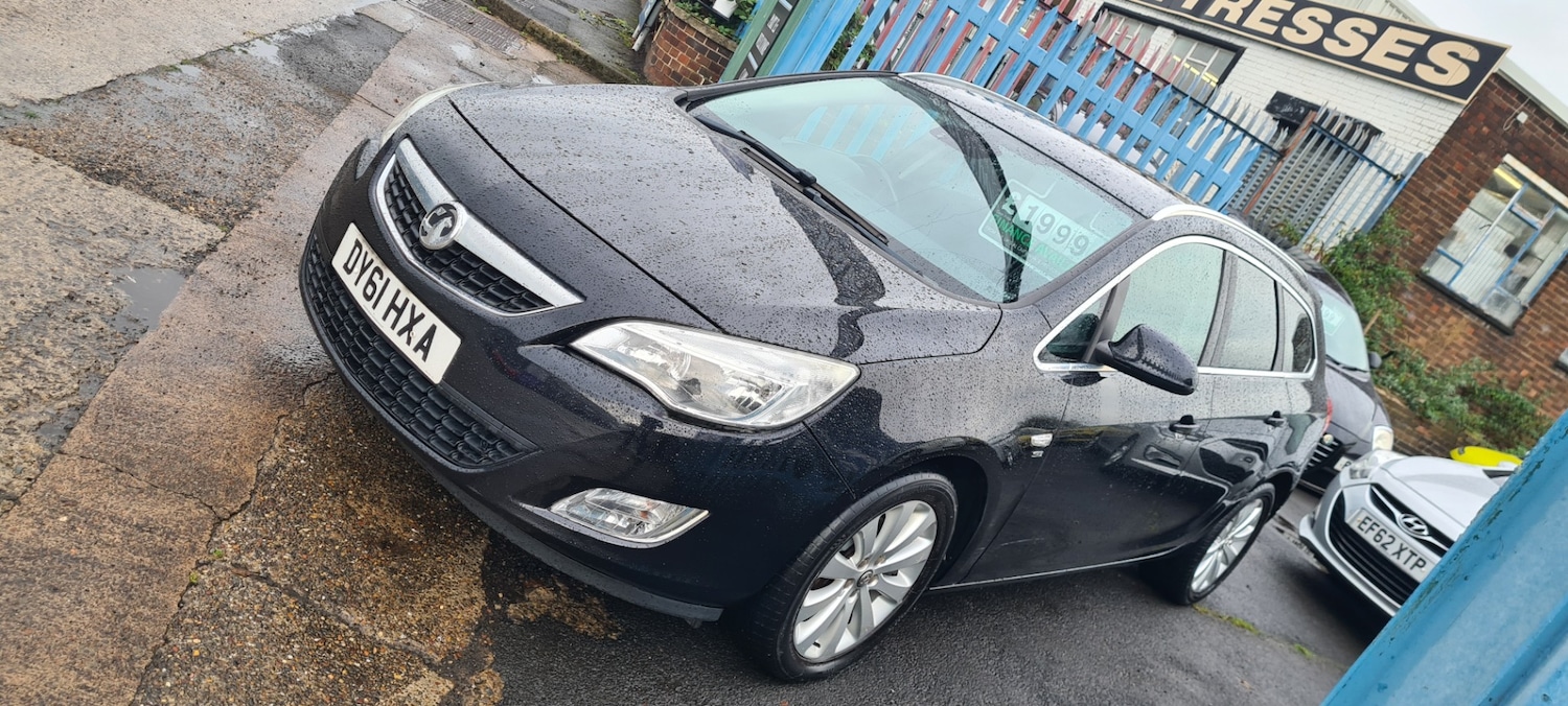 Used Vauxhall Astra 2011 for sale - 76332108: Photo 5