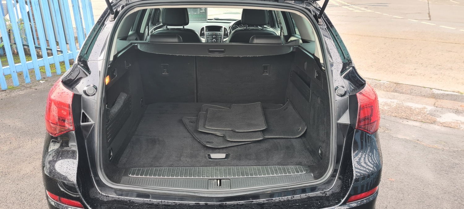 Used Vauxhall Astra 2011 for sale - 76332108: Photo 8