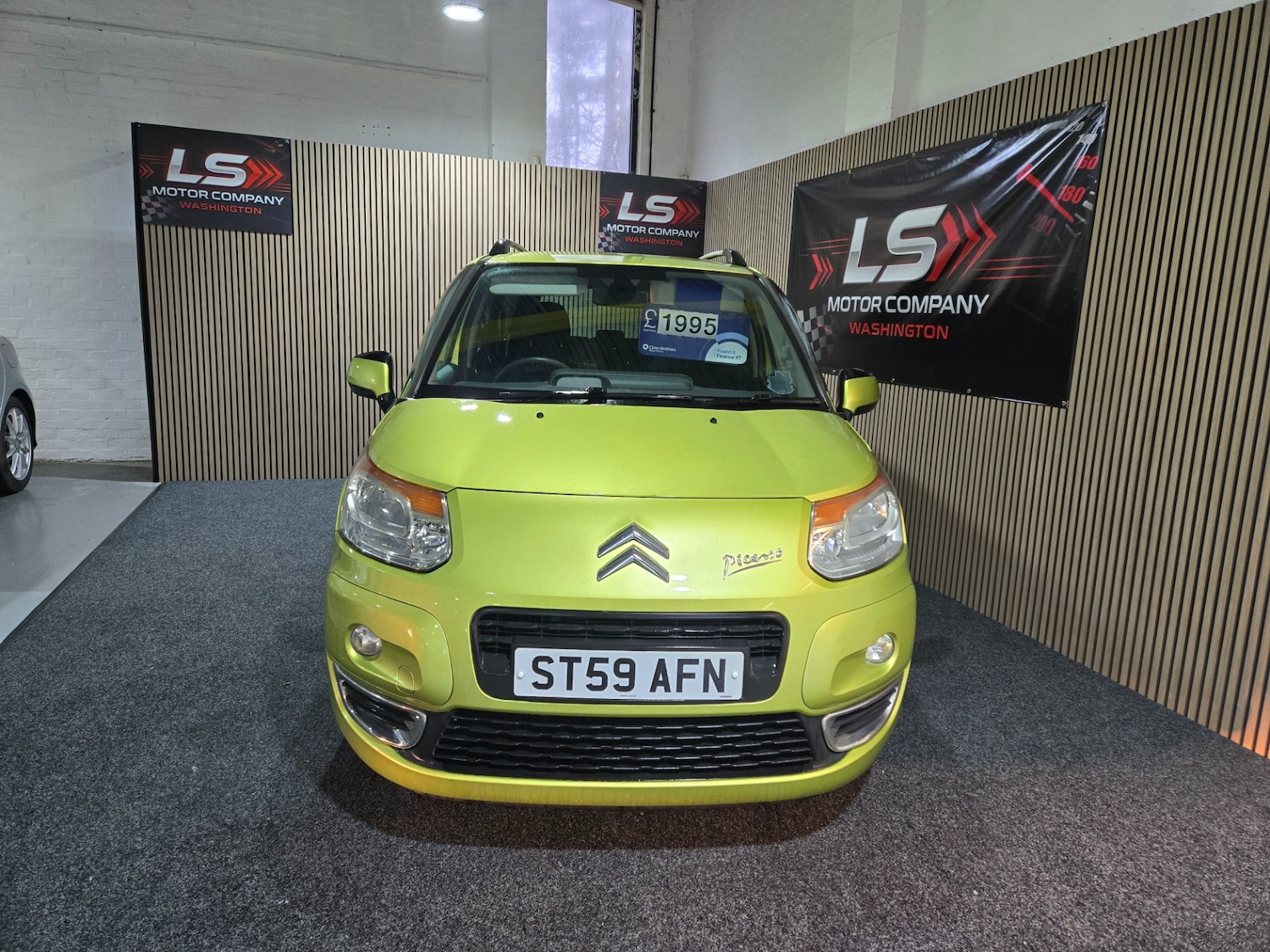 Used Citroen C3 Picasso 2009 for sale - 77619583: Photo 3