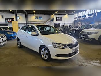 Used Skoda Fabia 2015 for sale - 79823414: Photo