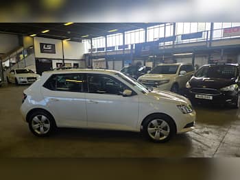Used Skoda Fabia 2015 for sale - 79823414: Photo