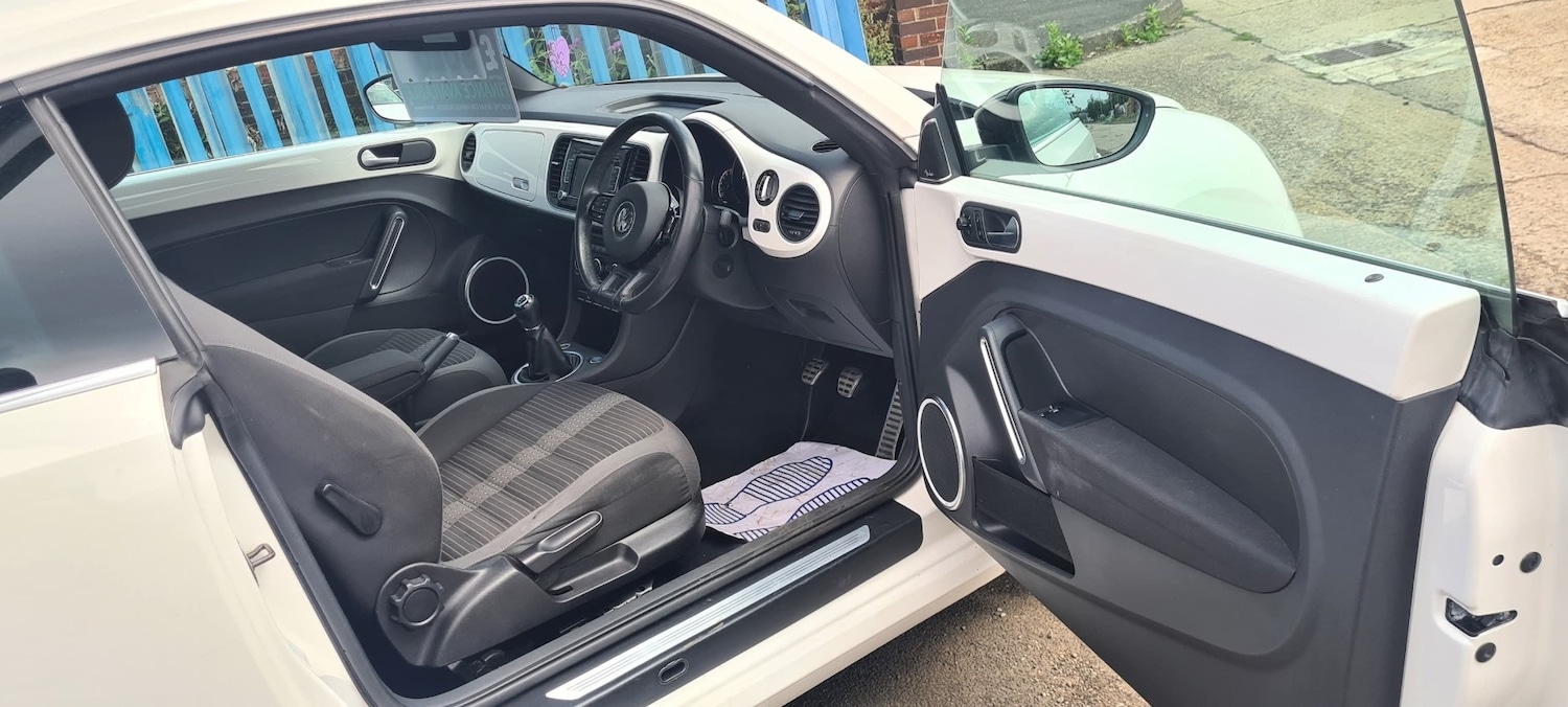 Used Volkswagen Beetle 2013 for sale - 76342924: Photo 10