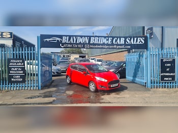 Used Ford Fiesta 2014 for sale - 76027103: Photo