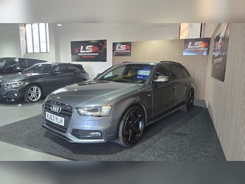Used Audi A4 2013 for sale - 78351538: Photo