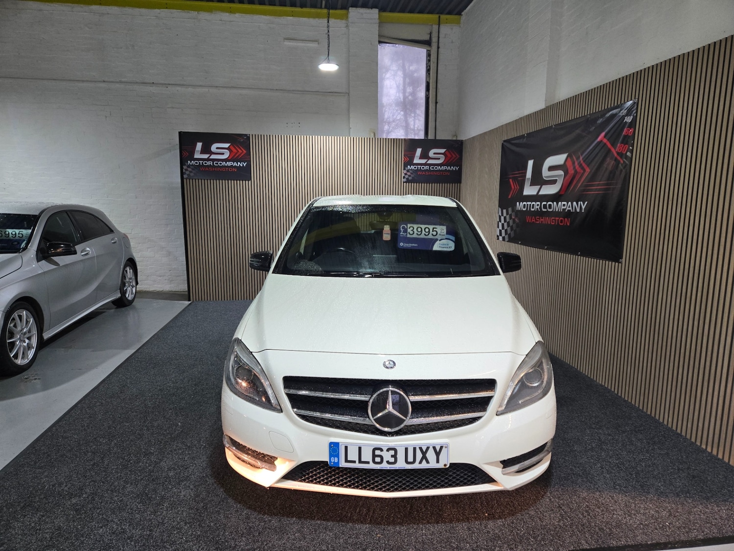 Used Mercedes-Benz B Class 2013 for sale - 77619577: Photo 3