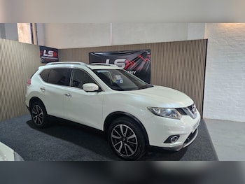 Used Nissan X-Trail 2014 for sale - 77973063: Photo