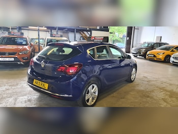 Used Vauxhall Astra 2013 for sale - 78949024: Photo