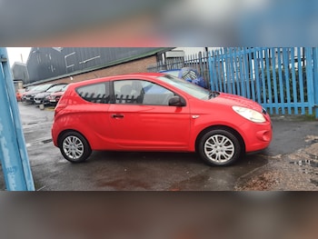 Used Hyundai i20 2010 for sale - 77253551: Photo