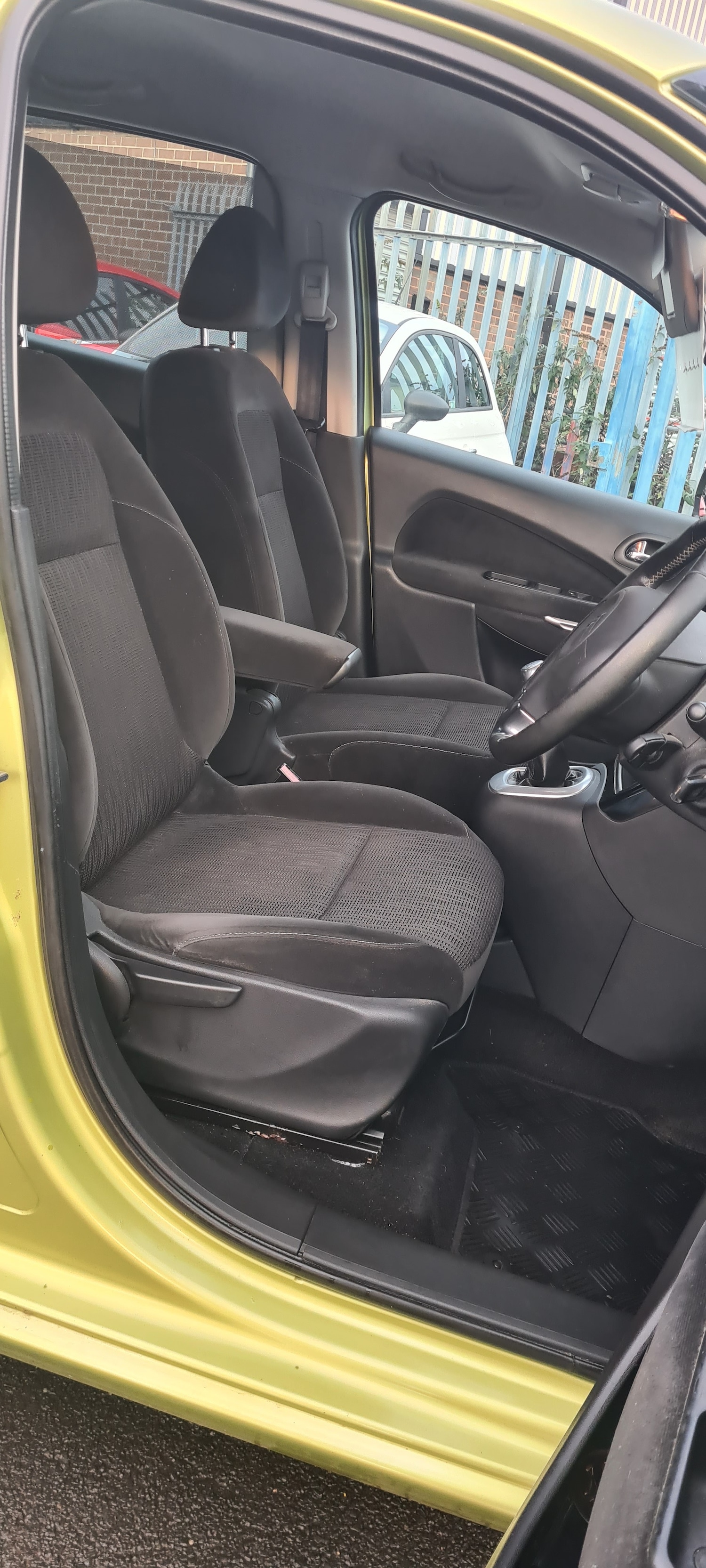 Used Citroen C3 Picasso 2009 for sale - 76656483: Photo 10