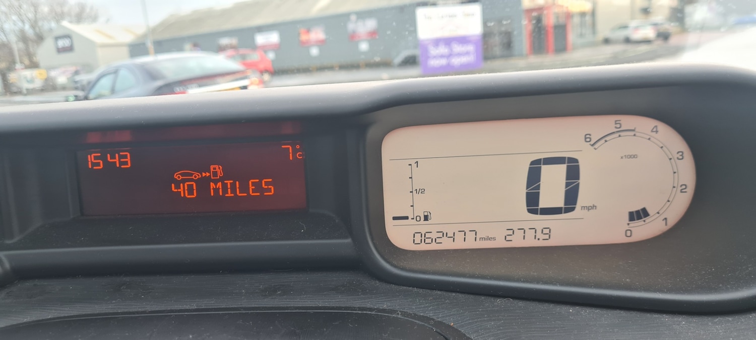 Used Citroen C3 Picasso 2009 for sale - 76656483: Photo 9