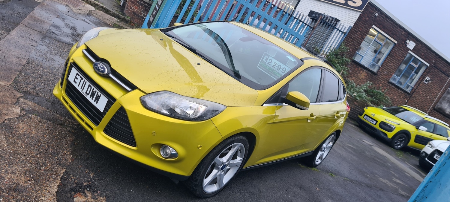 Used Ford Focus 2011 for sale - 76332099: Photo 4