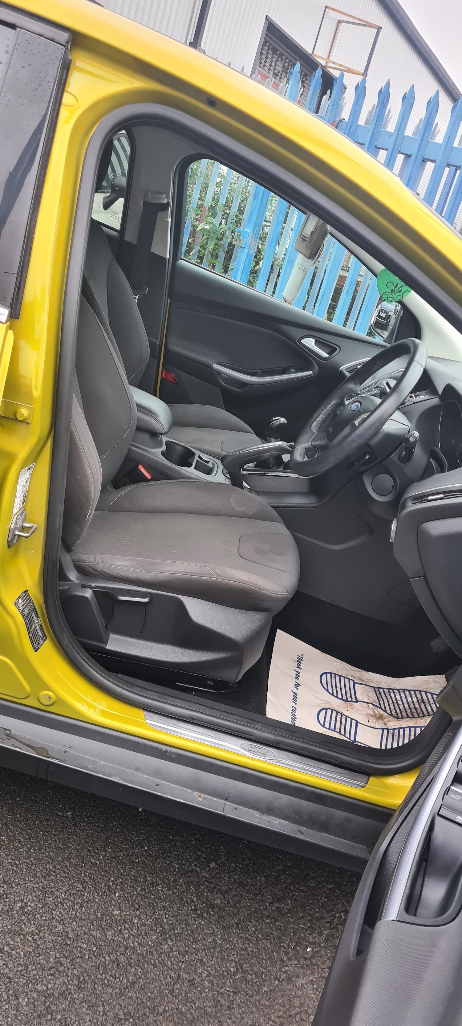 Used Ford Focus 2011 for sale - 76332099: Photo 9