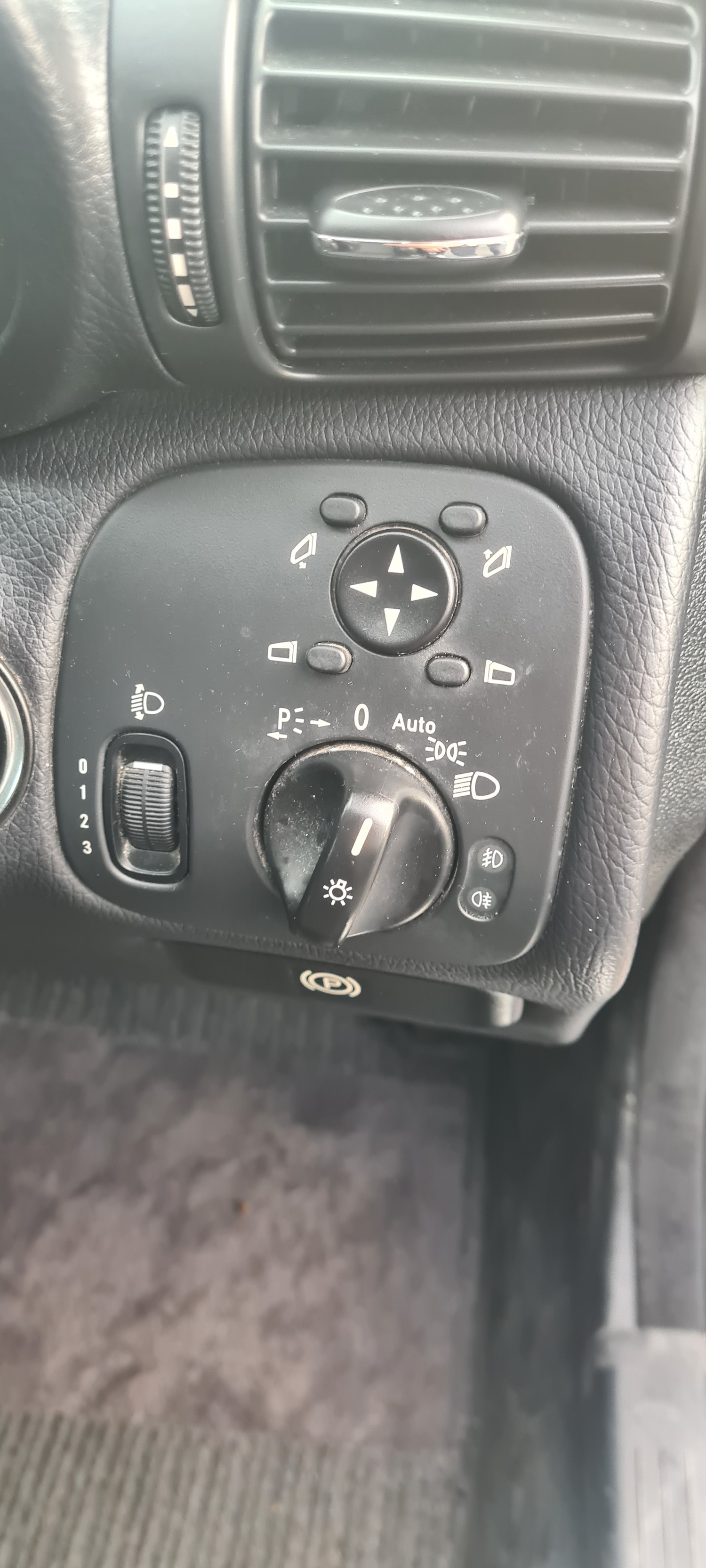 Used Mercedes-Benz CLC Class 2009 for sale - 76653347: Photo 15