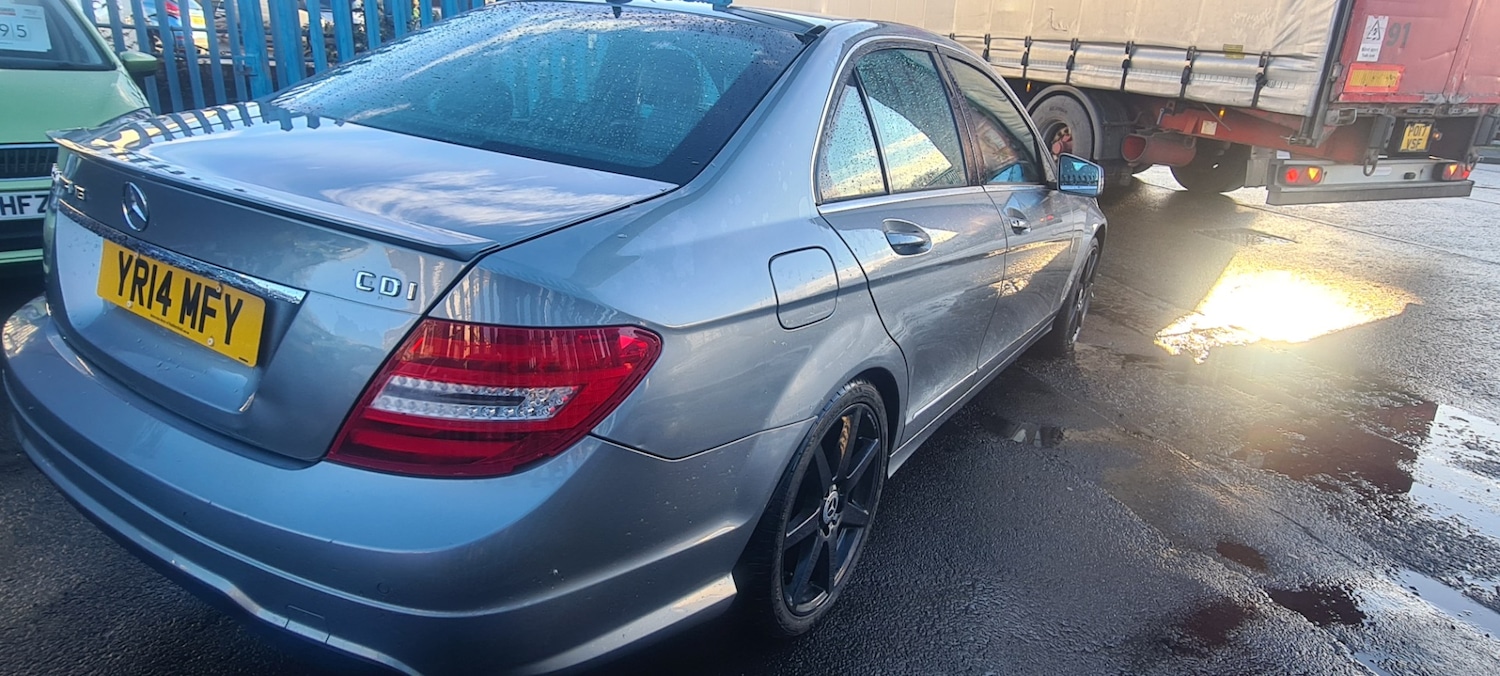Used Mercedes-Benz C Class 2014 for sale - 77213818: Photo 10
