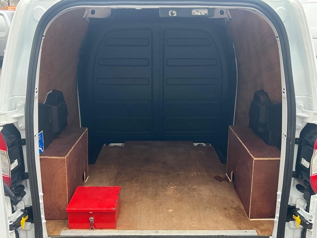 Used Ford Transit Courier 2023 for sale - 77263399: Photo 8