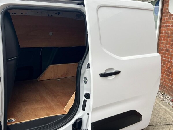 Used Vauxhall Combo 2024 for sale - 76132915: Photo 19