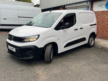 Used Vauxhall Combo 2024 for sale - 76132915: Photo 2