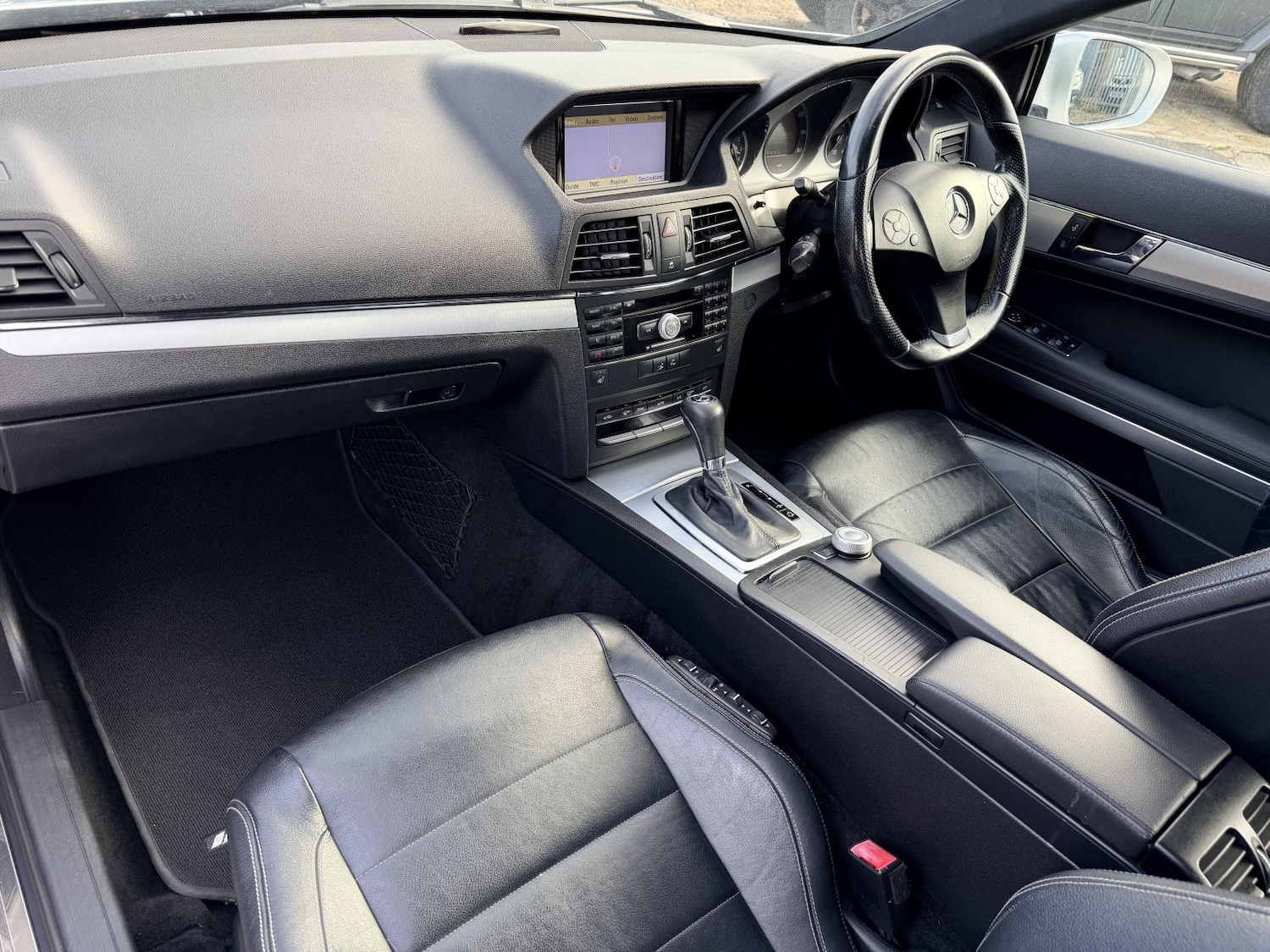 Used Mercedes-Benz E Class 2009 for sale - 76363040: Photo 15