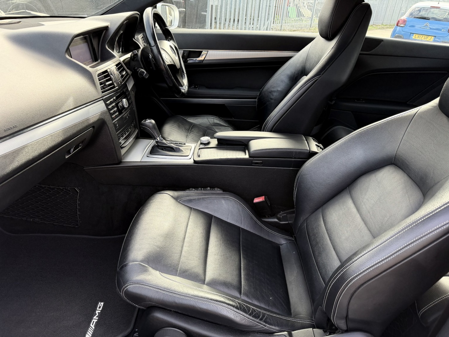Used Mercedes-Benz E Class 2009 for sale - 76363040: Photo 16