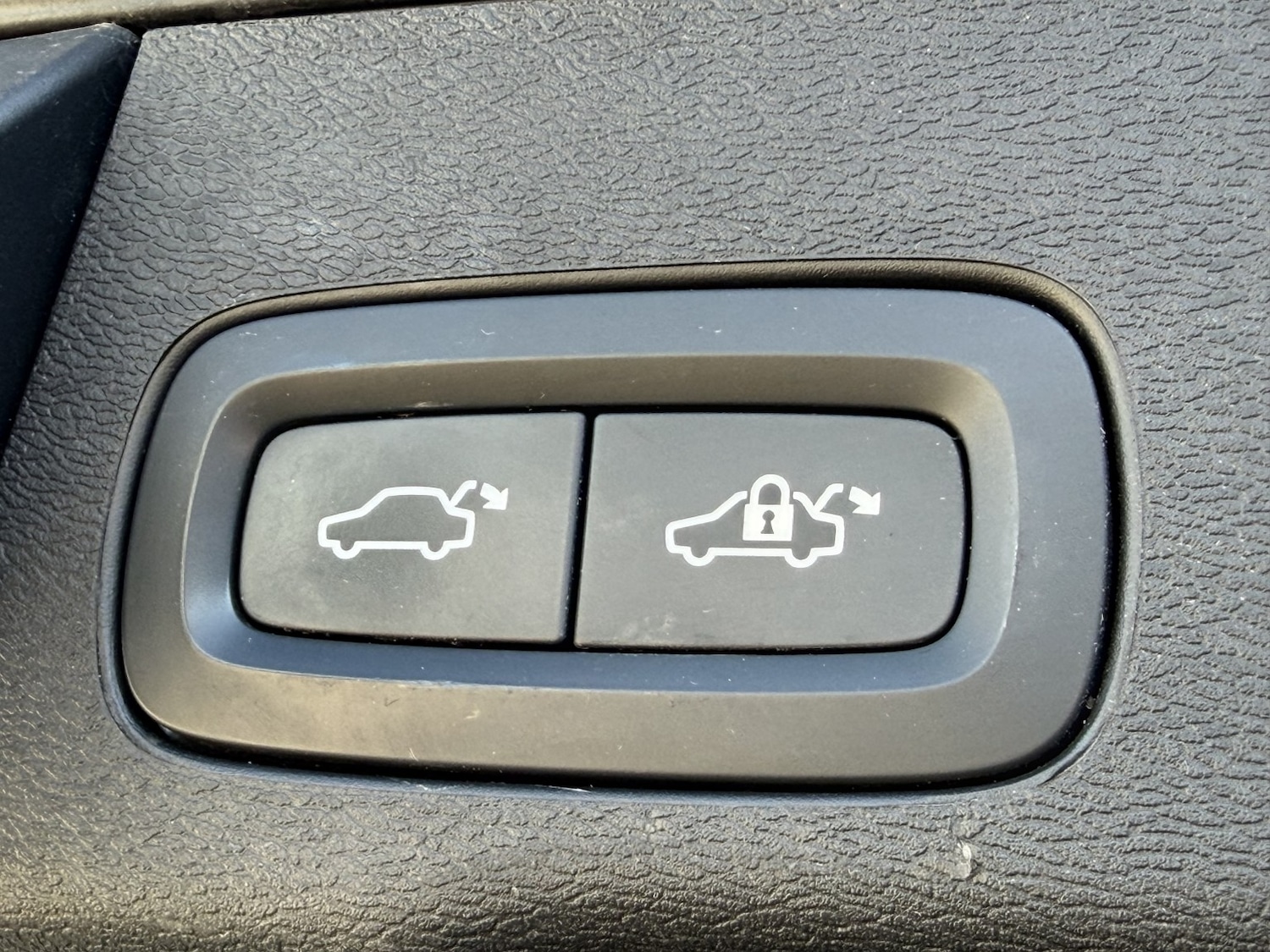 Used Volvo XC60 2020 for sale - 78031605: Photo 34