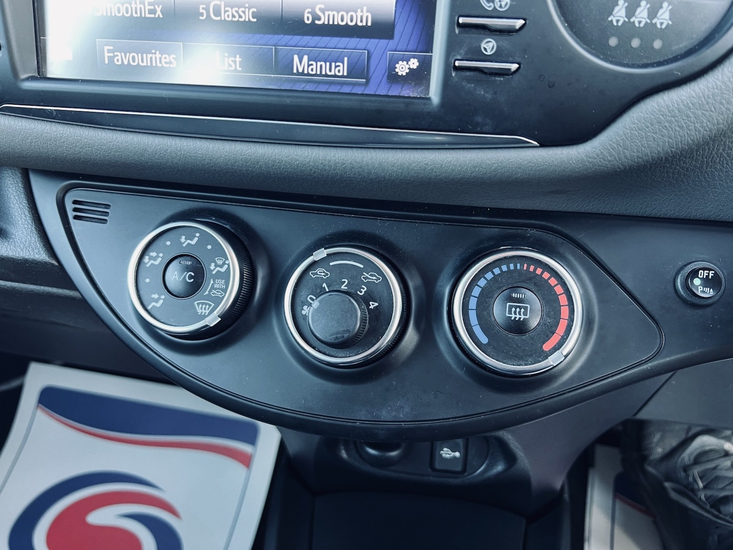 Used Toyota Yaris 2017 for sale - 76758840: Photo 19