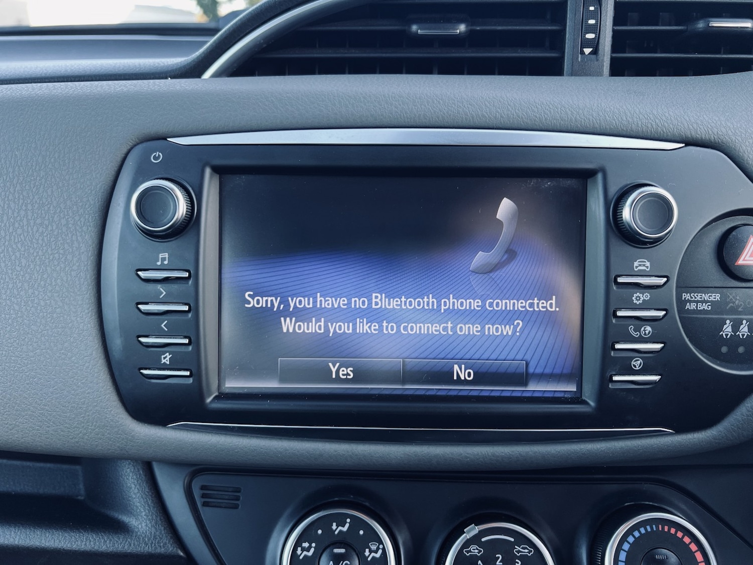 Used Toyota Yaris 2017 for sale - 76758840: Photo 26