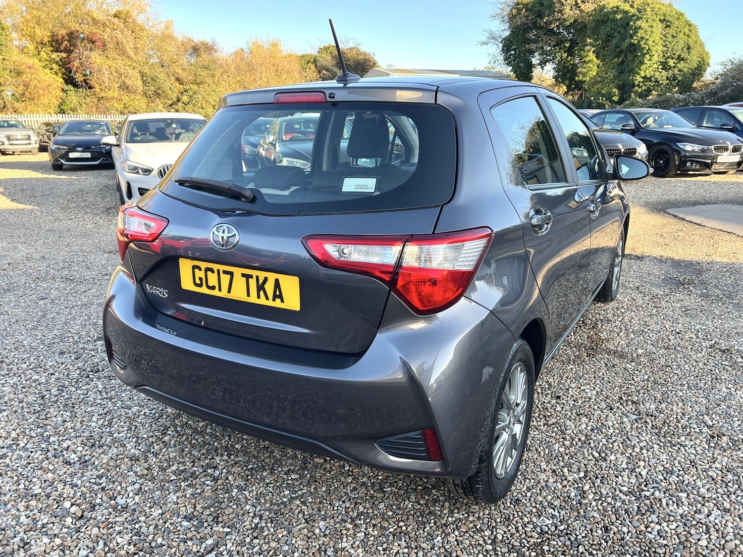 Used Toyota Yaris 2017 for sale - 76758840: Photo 4