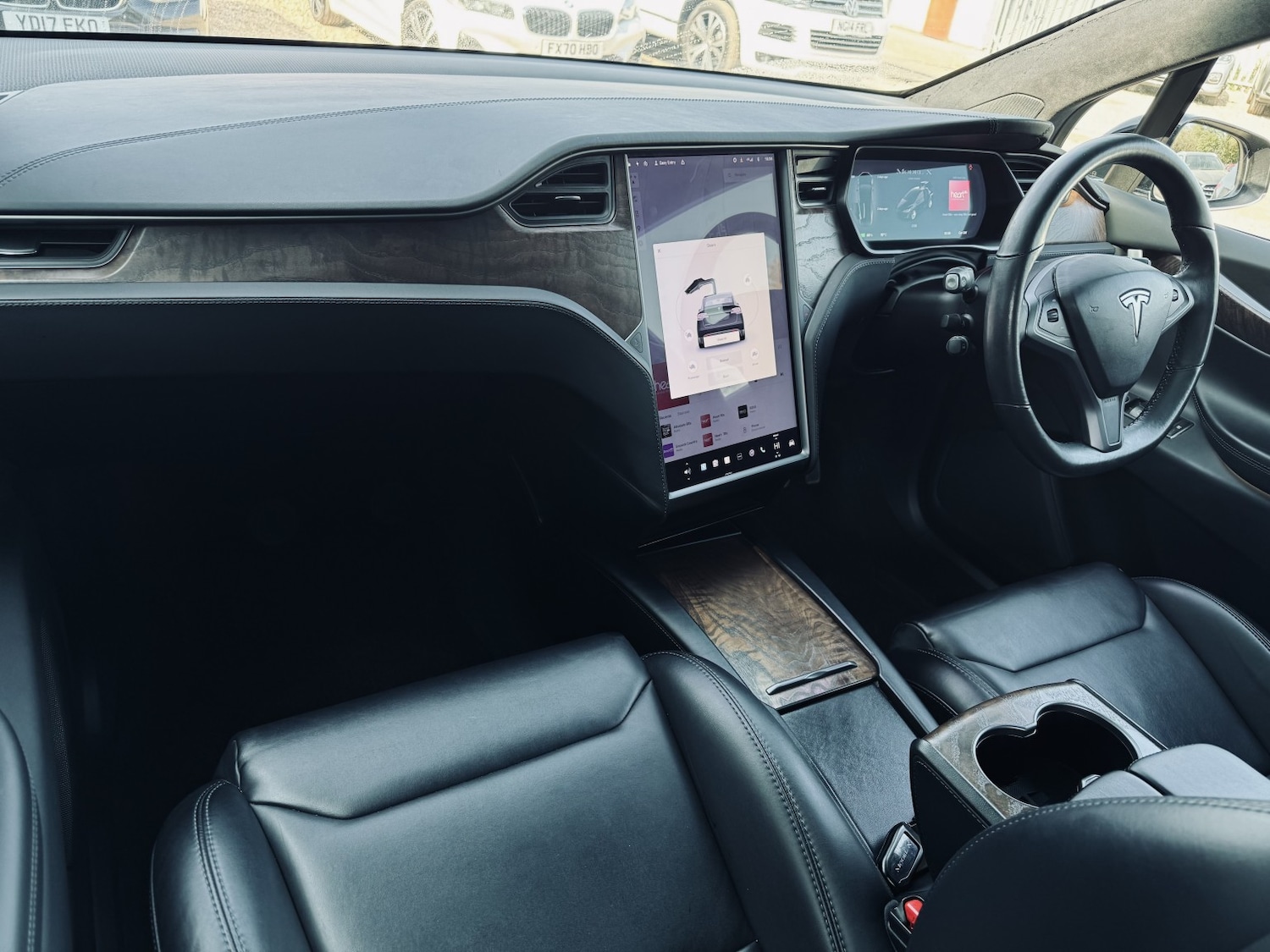 Used Tesla Model X 2018 for sale - 76716161: Photo 15